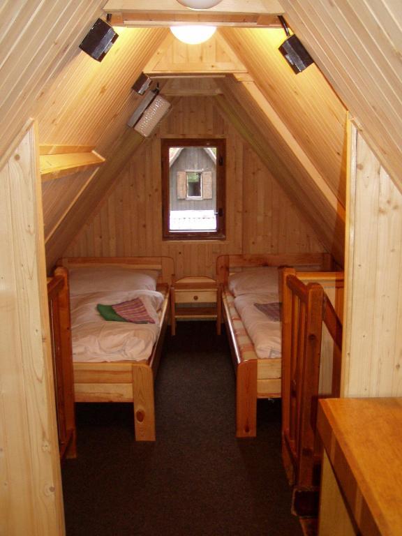 Bungalovy Pri Hoteli Spojar Žiar Kamer foto